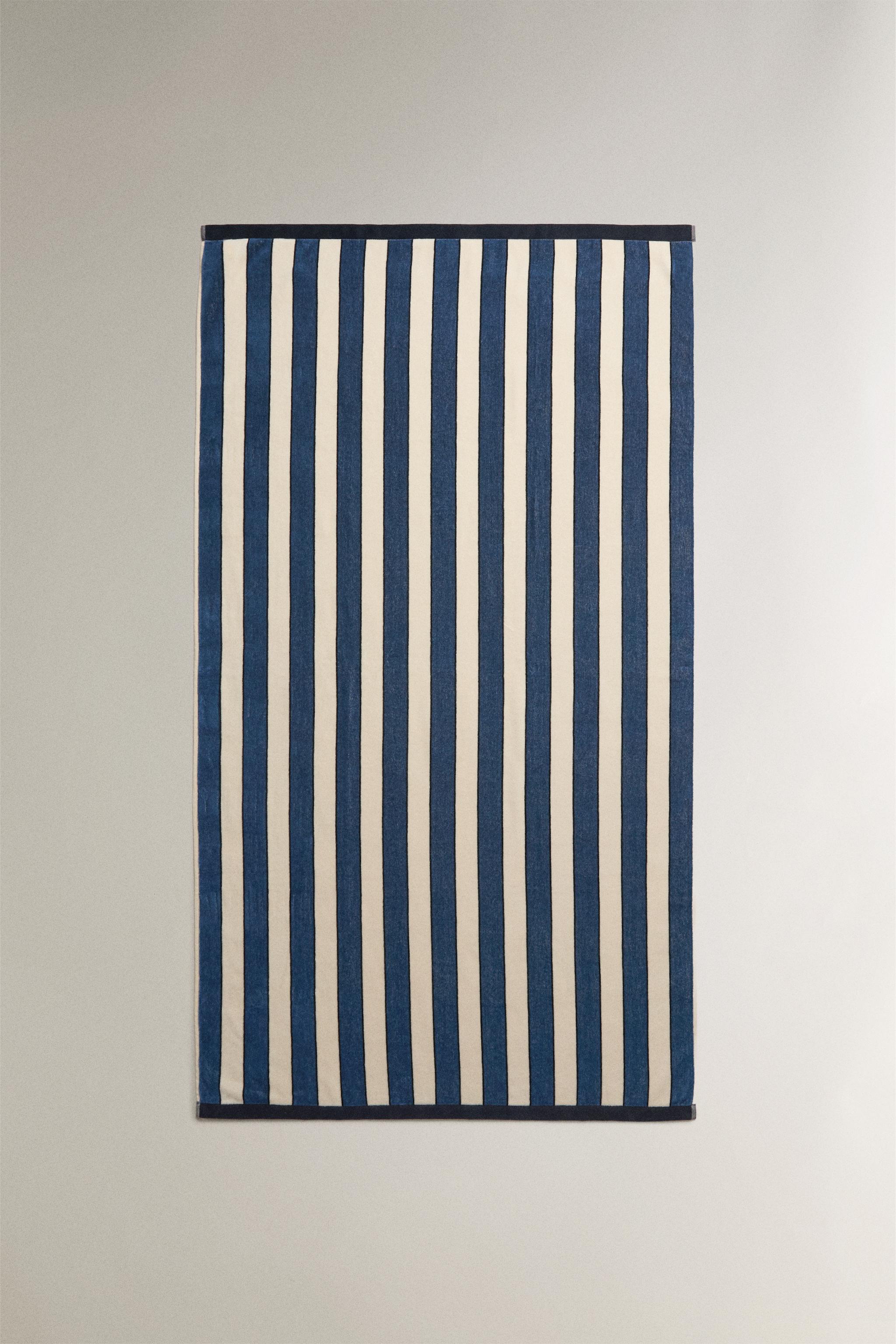 STRIPED VELOUR BEACH TOWEL